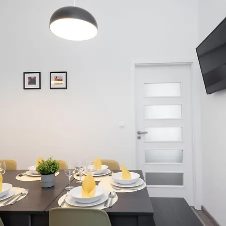 Apartamento Huge Aparment In The Center With Air Conditioning Budapeste