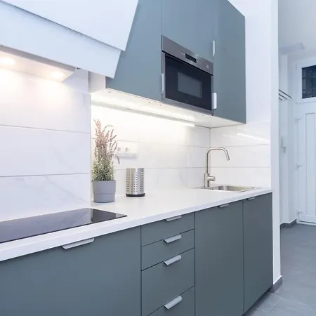 Huge Aparment In The Center With Air Conditioning * Budapeste