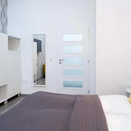 Apartman Huge Aparment In The Center With Air Conditioning *