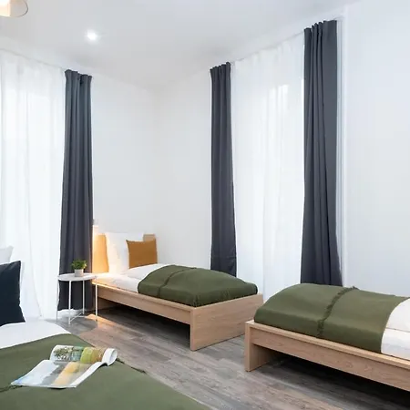 Huge Aparment In The Center With Air Conditioning Apartman *