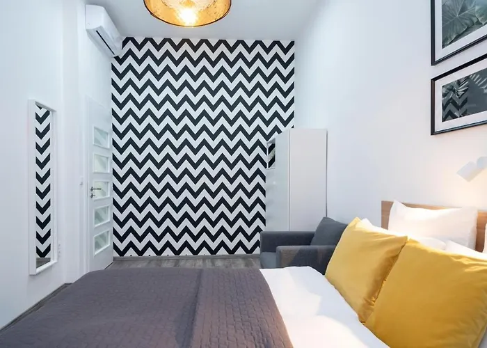 דירה Huge Aparment In The Center With Air Conditioning *