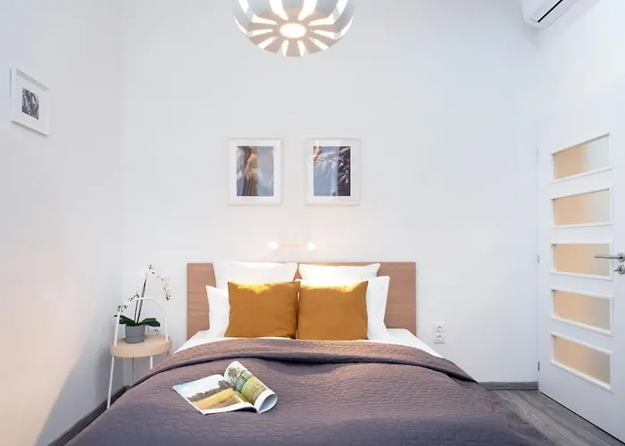 דירה Huge Aparment In The Center With Air Conditioning *
